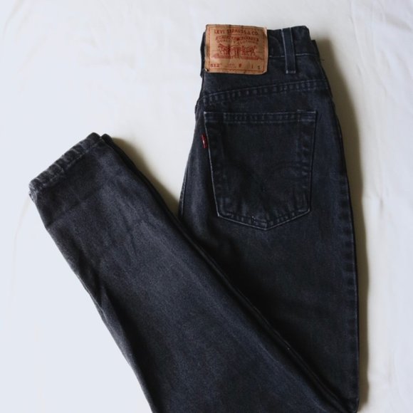 Levi’s VINTAGE 512 Slim Fit Tapered RARE XS High-waist Jean Made in USA